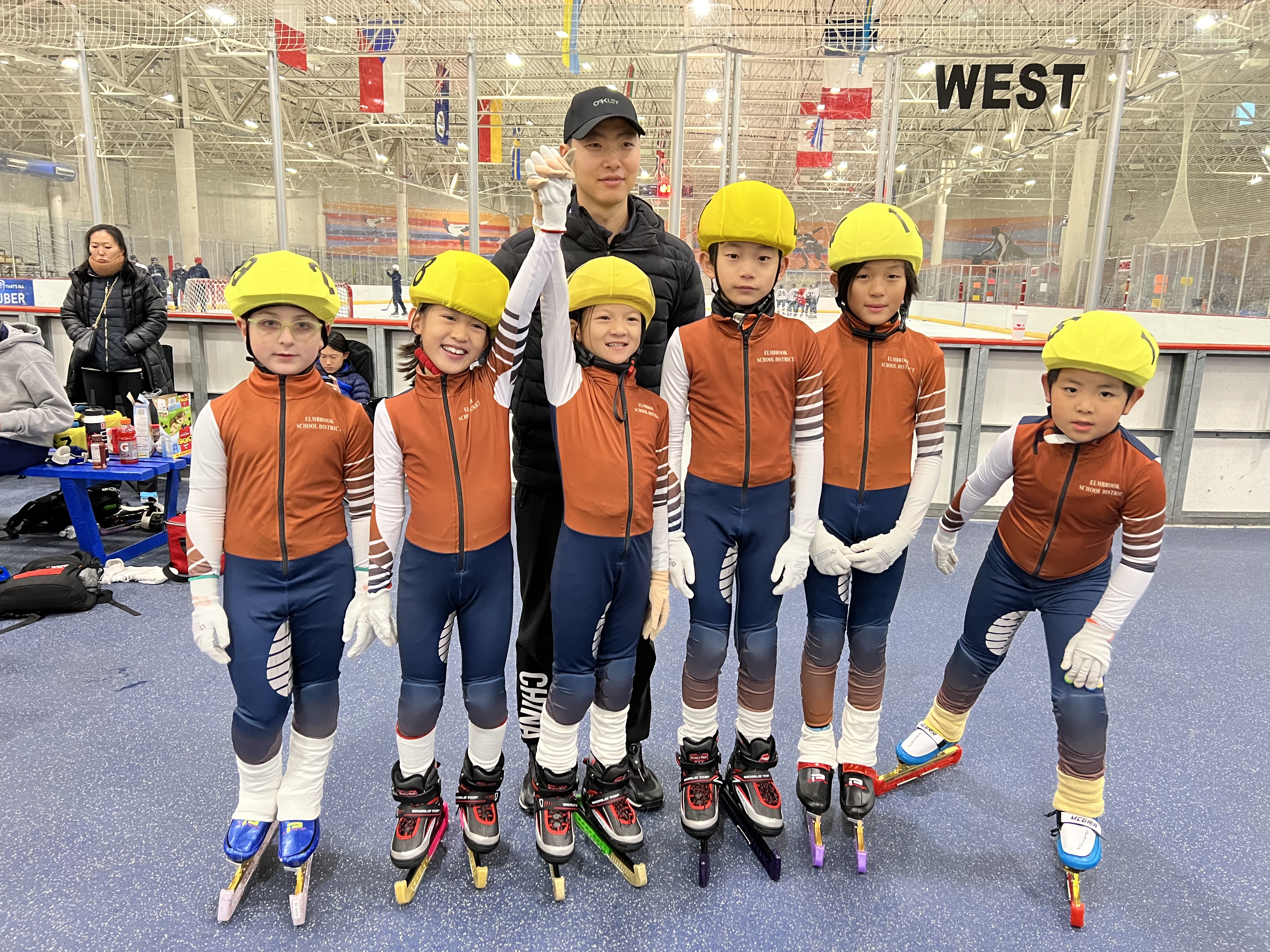 Elmbrook Speedskaters at 2023 Great Lakes Competition